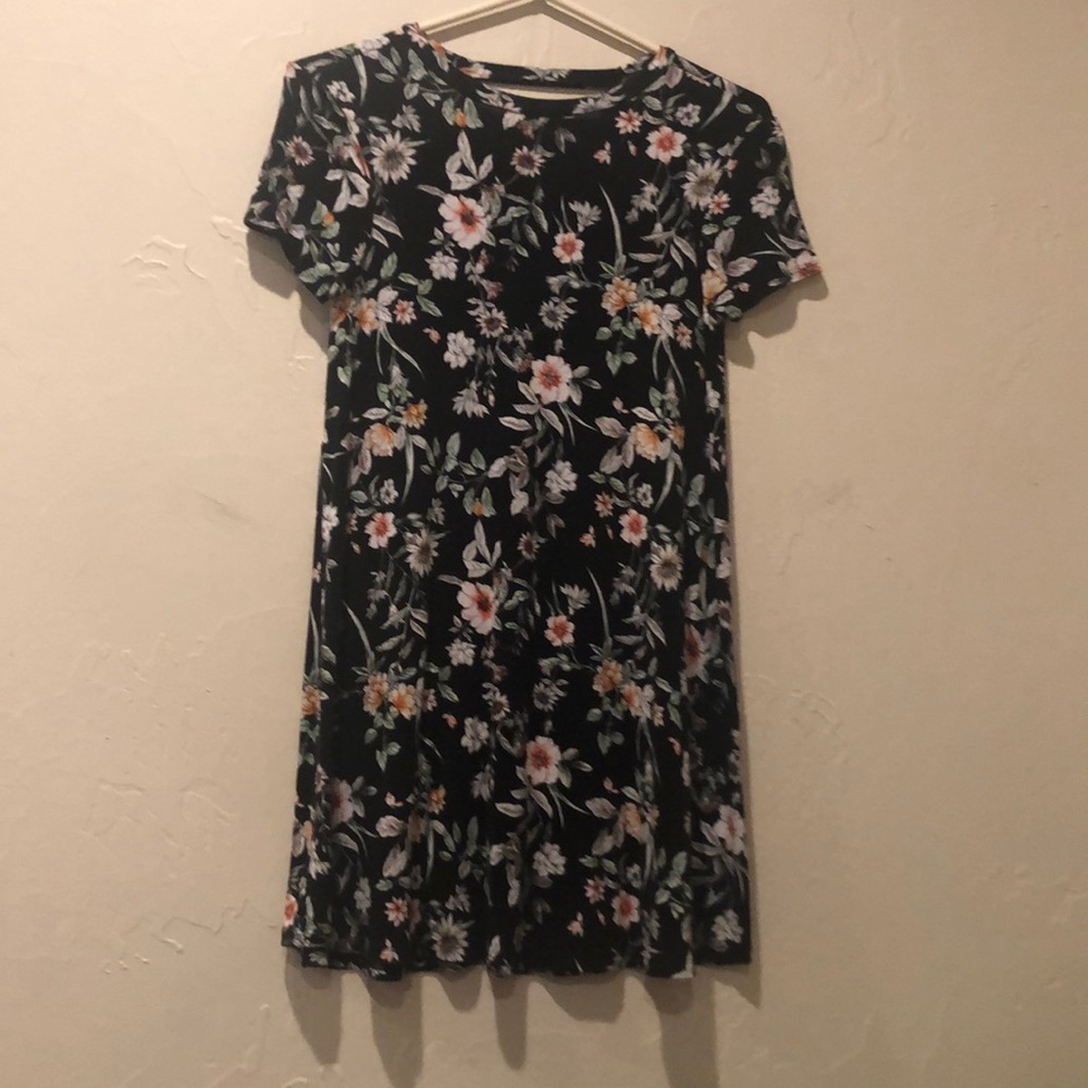 T-SHIRT DRESS